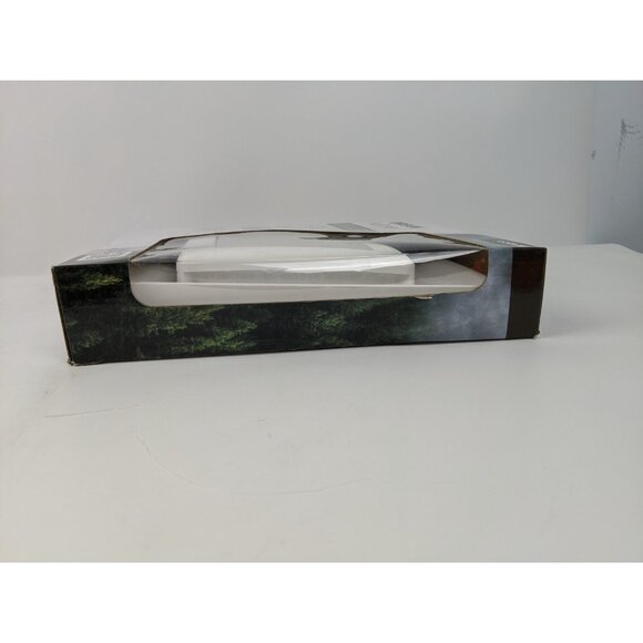 Broan NuTone Quick Install Bathroom Fan Replacement Cover W/ Light Model FG500N - Picture 4 of 11